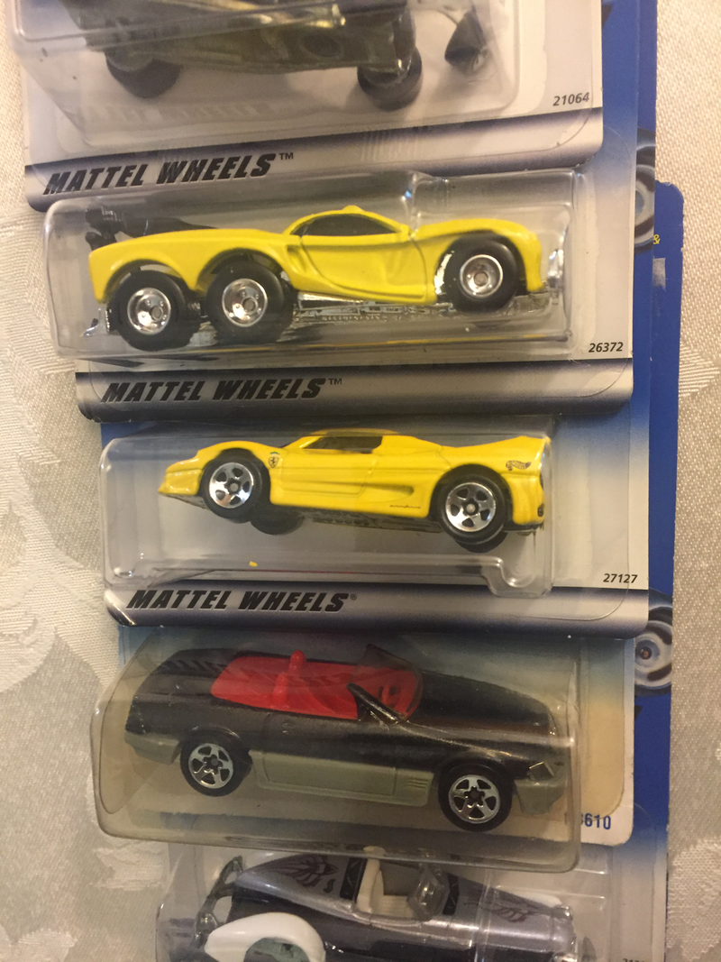 Illustration for article titled Colossal Die-Cast Collection - Box 67 - Whattaya Know, Hot Wheels!